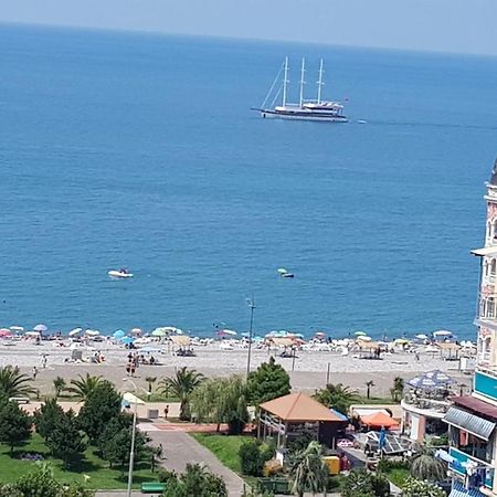 Apt Khimshiashvili 11 Appartement Batoemi Buitenkant foto